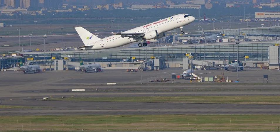 C919试飞成功 快猫官网WWW在线观看股份等产业链概念股有望受益